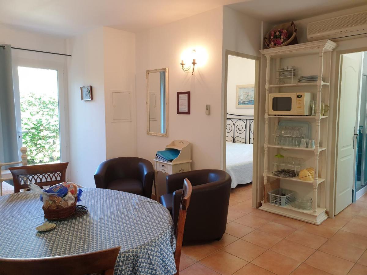 Residence A Merula Calvi  Exterior photo