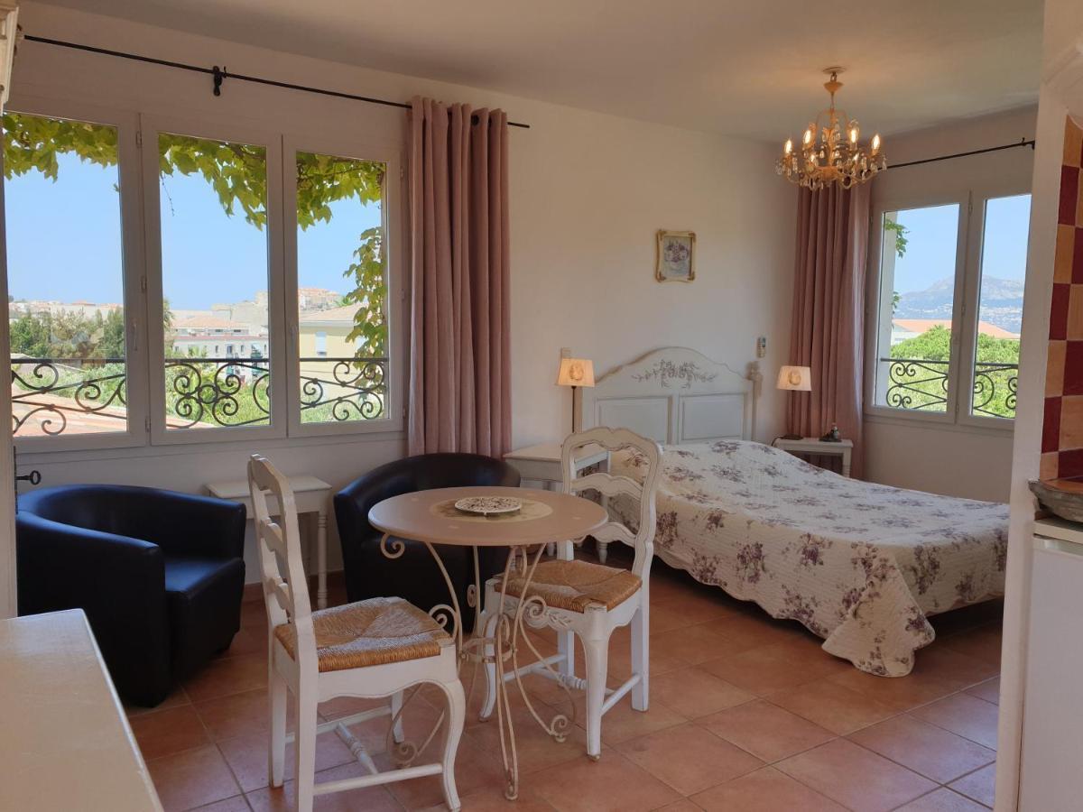 Residence A Merula Calvi  Exterior photo