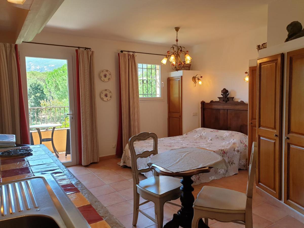 Residence A Merula Calvi  Exterior photo