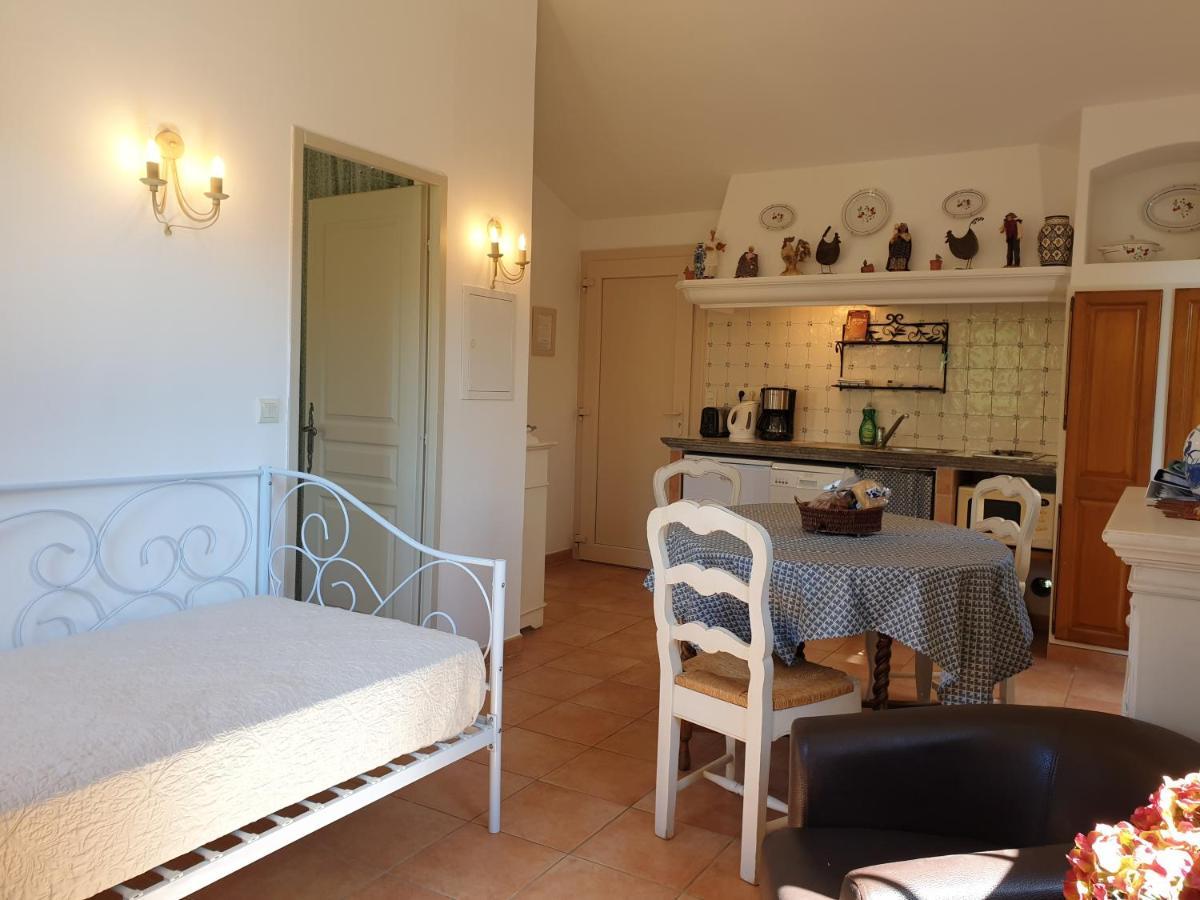 Residence A Merula Calvi  Exterior photo