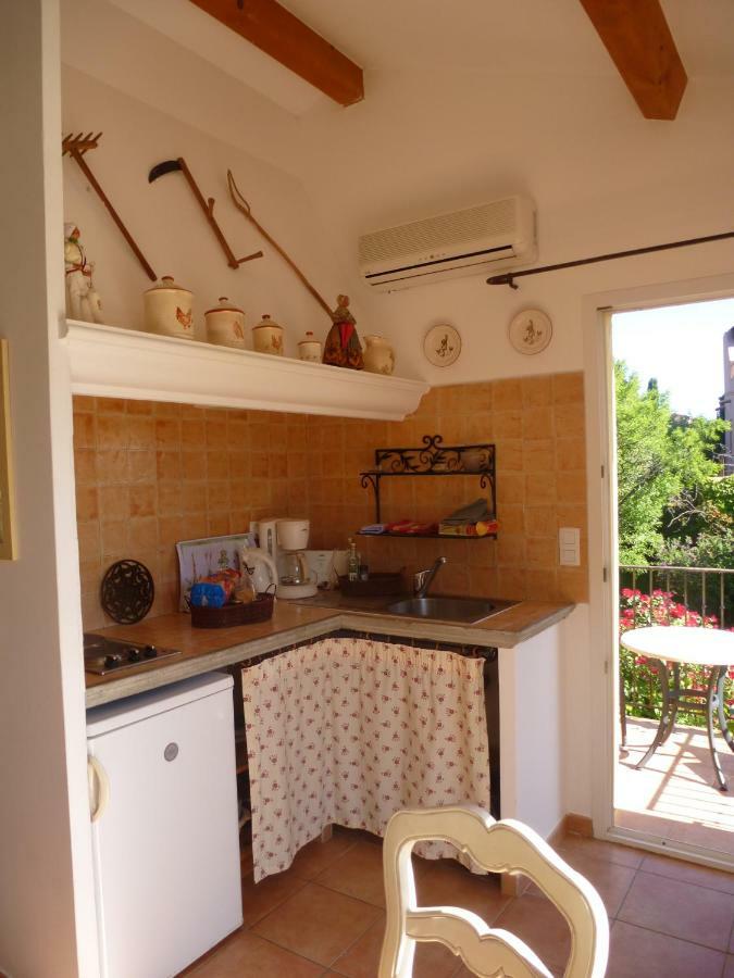 Residence A Merula Calvi  Exterior photo